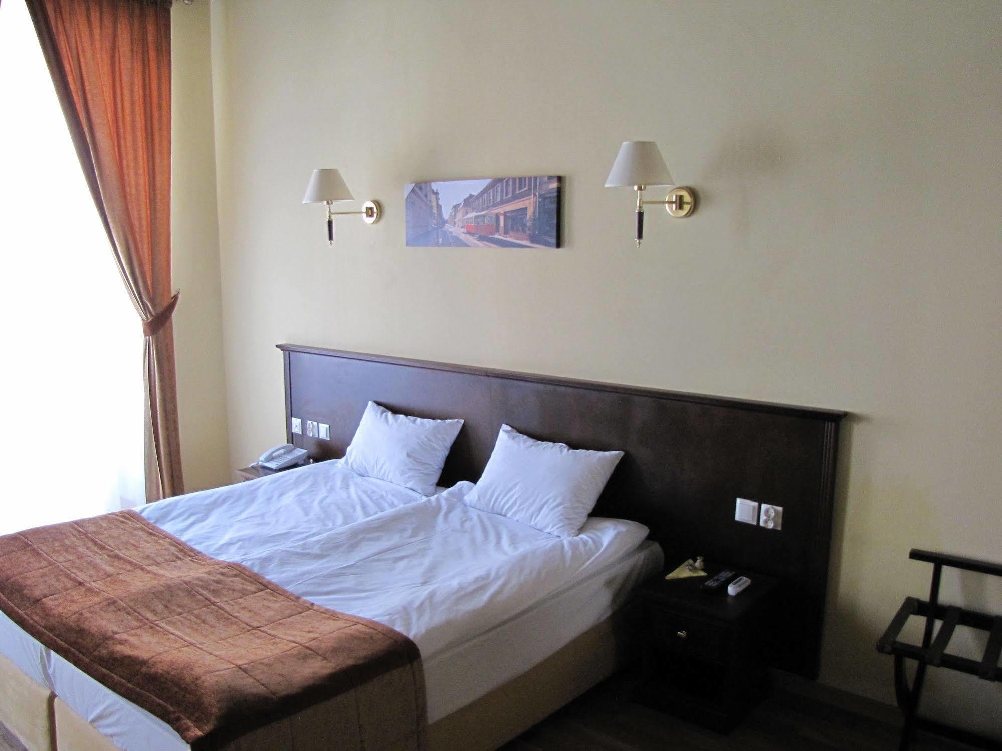 Rezydencja Cleopatra Bed & Breakfast Lublin Exterior photo