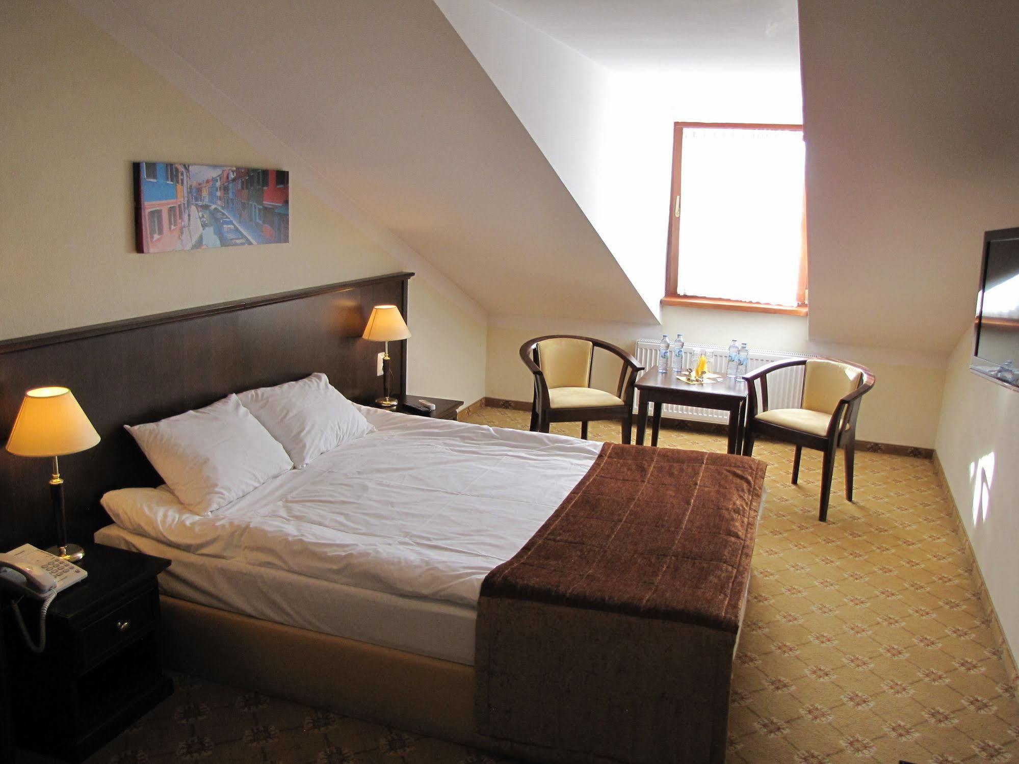 Rezydencja Cleopatra Bed & Breakfast Lublin Exterior photo