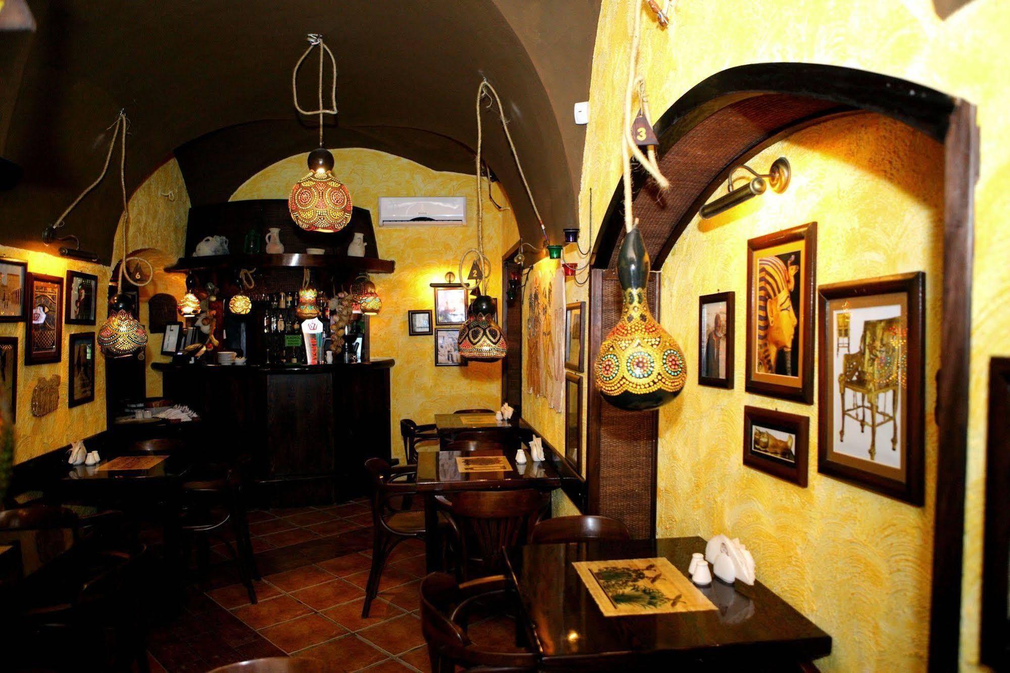Rezydencja Cleopatra Bed & Breakfast Lublin Exterior photo